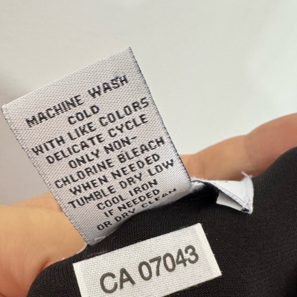 Carmen Marc Valvo Sheath Cocktail Dress Sz M Bright Knee Length Cap Sleeve EUC! - Picture 11 of 11